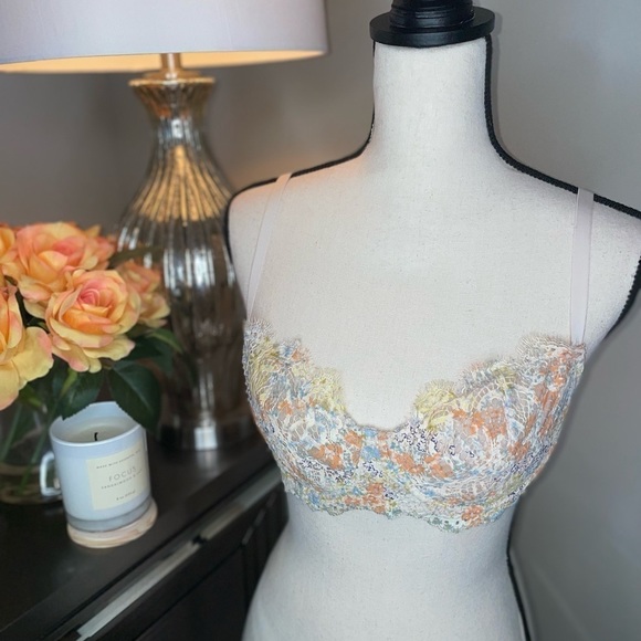 𝅺Victoria Secret Dream Angels Floral Push-up Bra 34D - Picture 2 of 6
